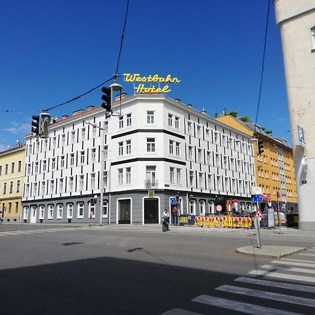 Hotel Westbahn Vienna Exterior photo