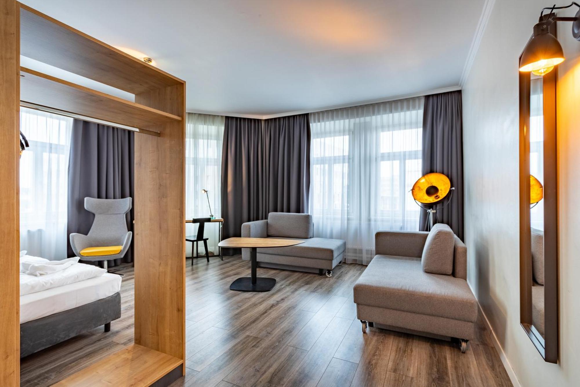 Hotel Westbahn Vienna Exterior photo
